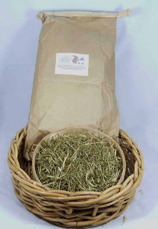 Freeze dried grass-3 sizes – My Rabbit Stuff